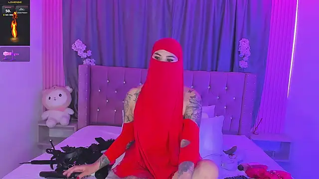 Nayla-Mouna online show from June 30, 7:48 pm
