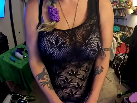 R4inbowK1tty online show from October 15, 3:17 am