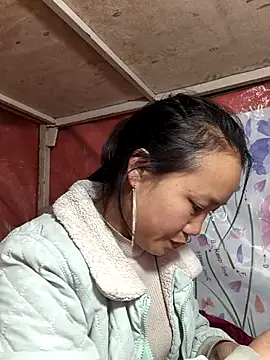 liu-liusexy online show from February 8, 3:15 pm