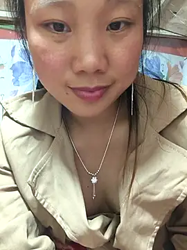 liu-liusexy online show from May 3, 2:45 pm