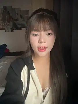 SarahBeii online show from November 3, 3:30 am