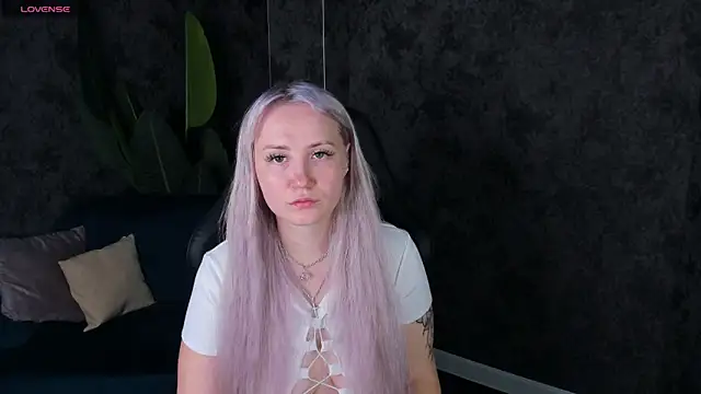 Joyce Howard online show from October 10, 2:21 am