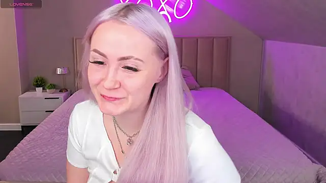 Joyce Howard online show from October 14, 9:21 am