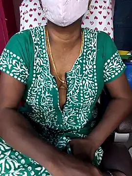 Snapshot of umashreetamil chatting on April 15, 4:14 pm umashreetamil online show from April 15, 4:14 pm