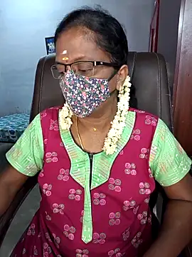 Snapshot of umashreetamil chatting on April 21, 5:39 pm umashreetamil online show from April 21, 5:39 pm