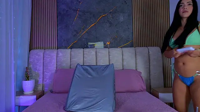 Snapshot of mia_scot chatting on March 14, 11:59 am mia scot online show from March 14, 11:59 am