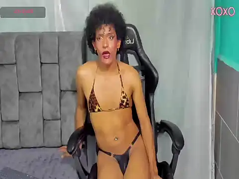 Snapshot of Mystt_Hunters chatting on September 24, 5:33 am Mystt Hunters online show from September 24, 5:33 am