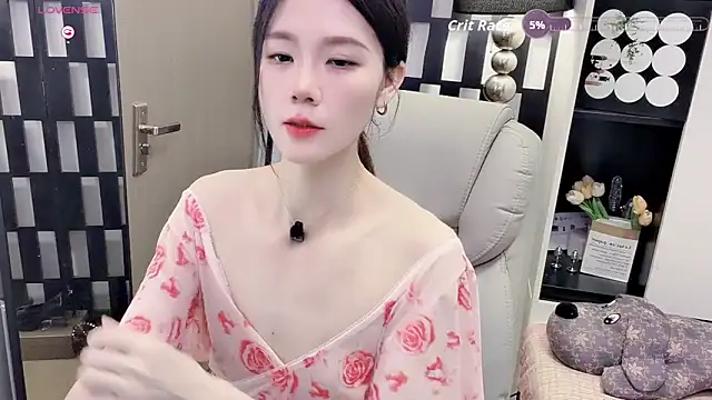 Yueyue-MM online show from May 17, 12:19 am