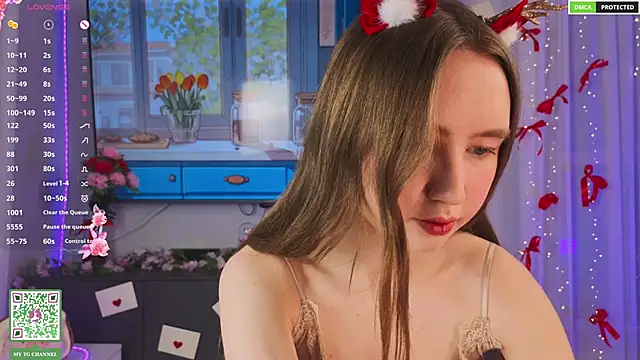 ElfredaTupy online show from March 5, 7:10 pm