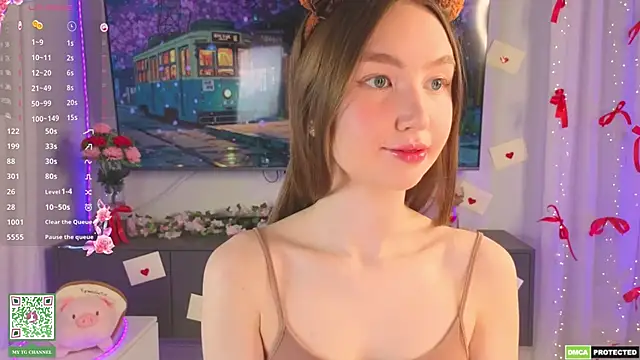 ElfredaTupy online show from May 4, 7:43 pm