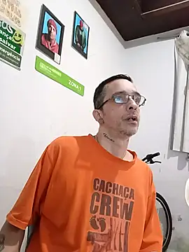 Snapshot of dinho_carioca chatting on September 15, 2:50 pm dinho carioca online show from September 15, 2:50 pm