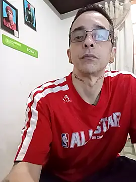 Snapshot of dinho_carioca chatting on September 17, 3:14 pm dinho carioca online show from September 17, 3:14 pm