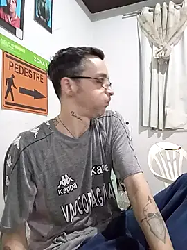 dinho carioca online show from November 4, 2:05 pm