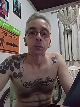 dinho carioca online show from January 10, 1:13 pm