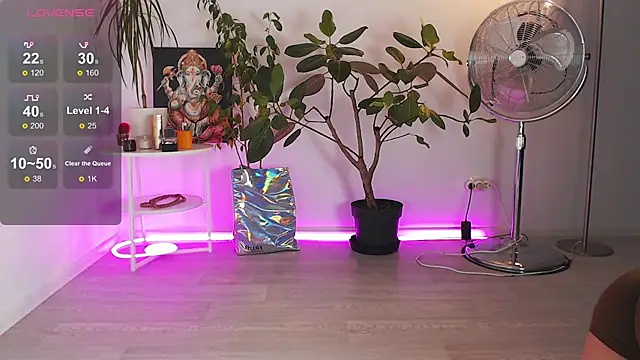 ChloeSummers online show from October 15, 2:28 pm