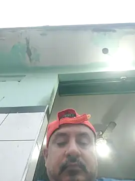 andrerj22 online show from October 7, 8:28 pm