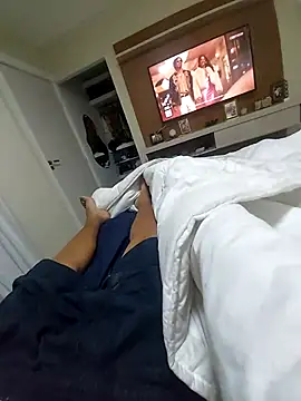 andrerj22 online show from October 20, 4:18 pm