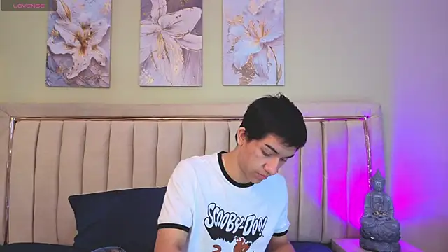 Snapshot of Jessyy_Mateus chatting on October 15, 4:23 am Jessyy Mateus online show from October 15, 4:23 am