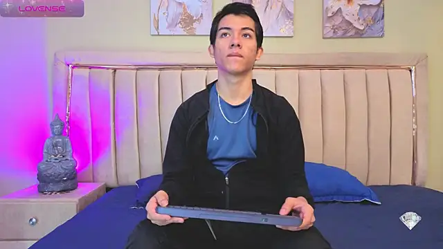 Snapshot of Jessyy_Mateus chatting on October 22, 4:02 am Jessyy Mateus online show from October 22, 4:02 am