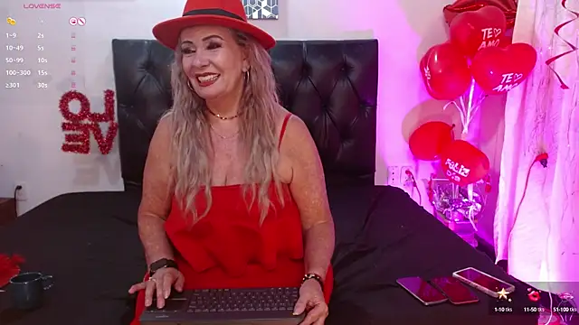 Snapshot of _SARAI_DUPONT chatting on February 12, 12:27 am SARAI DUPONT online show from February 12, 12:27 am