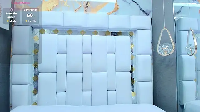 Snapshot of Lily__Rouse__ chatting on October 1, 2:34 pm Lily Rouse online show from October 1, 2:34 pm