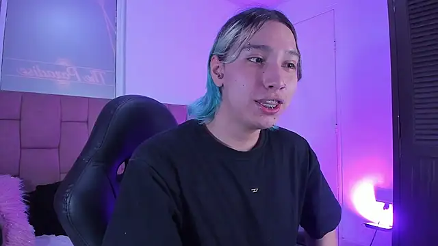 AngelFlexxx online show from April 23, 7:38 pm