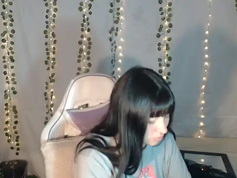 Snapshot of Zulema_R1 chatting on October 1, 6:19 am Zulema R1 online show from October 1, 6:19 am