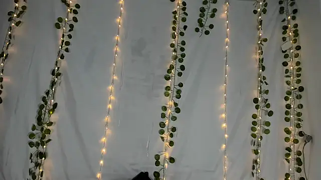 Snapshot of Zulema_R1 chatting on October 14, 3:18 am Zulema R1 online show from October 14, 3:18 am