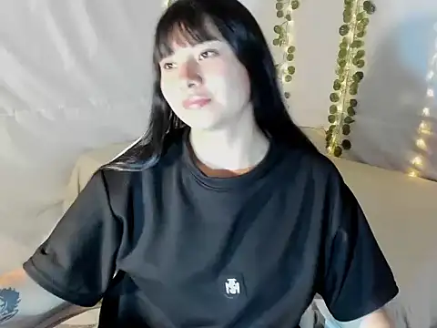 Snapshot of Zulema_R1 chatting on October 30, 12:56 am Zulema R1 online show from October 30, 12:56 am