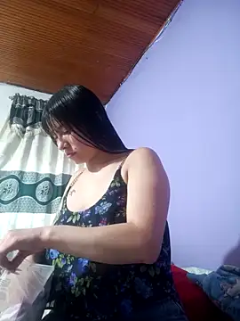 Snapshot of Zulema_R1 chatting on June 26, 10:47 pm Zulema R1 online show from June 26, 10:47 pm