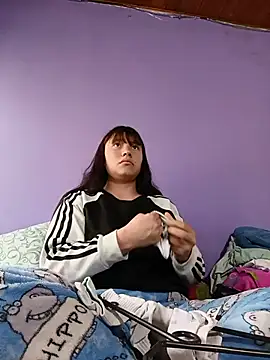 Snapshot of Zulema_R1 chatting on July 3, 8:48 pm Zulema R1 online show from July 3, 8:48 pm