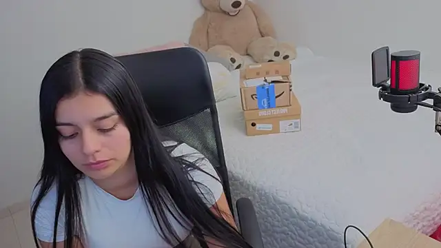 valerihouse online show from February 11, 12:26 am