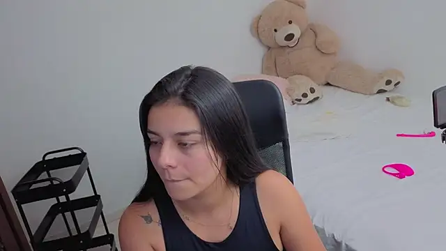 valerihouse online show from February 20, 12:51 am