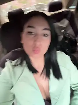 Snapshot of Scarlett_12 chatting on October 15, 11:32 am Scarlett 12 online show from October 15, 11:32 am