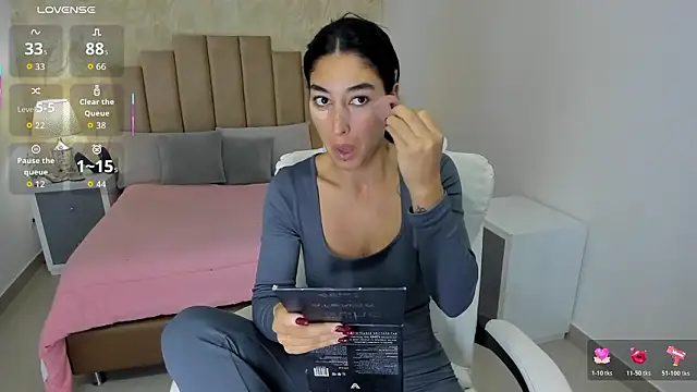 Snapshot of Scarlett_12 chatting on March 3, 10:54 am Scarlett 12 online show from March 3, 10:54 am