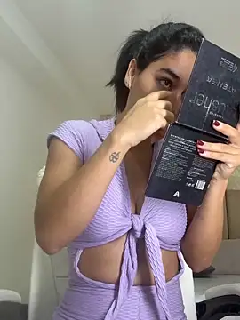 Snapshot of Scarlett_12 chatting on March 15, 9:15 am Scarlett 12 online show from March 15, 9:15 am