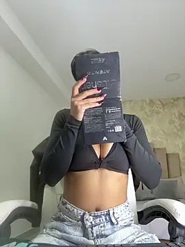 Snapshot of Scarlett_12 chatting on March 22, 11:46 am Scarlett 12 online show from March 22, 11:46 am