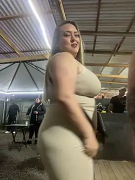 bruna438 online show from September 28, 3:12 am