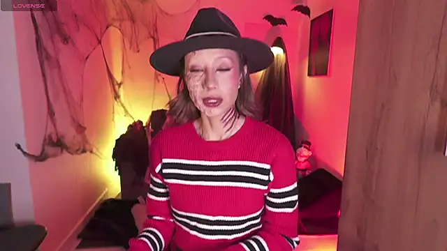 AnnaKimm online show from November 1, 12:01 am