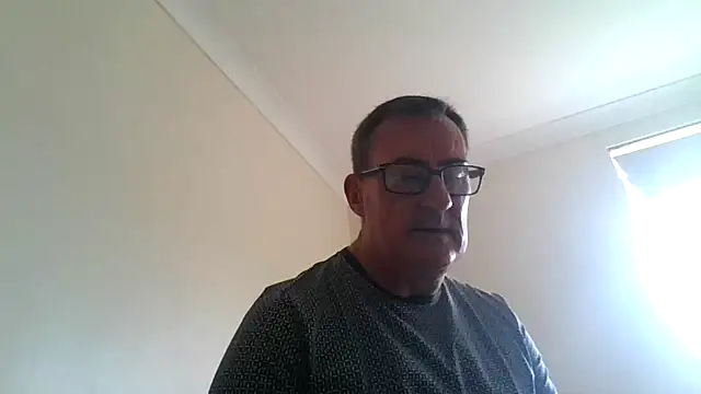 Snapshot of goldenman59 chatting on September 13, 1:00 pm goldenman59 online show from September 13, 1:00 pm