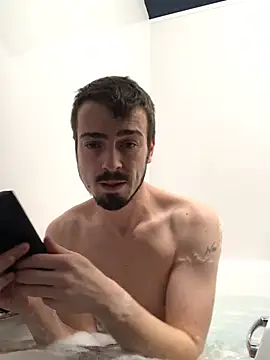 jaycoy22 online show from January 18, 4:00 pm