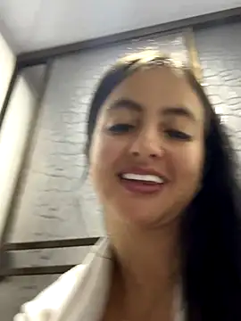 salo-rousee online show from December 4, 3:05 am