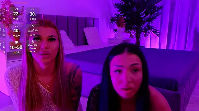 Snapshot of xPuka chatting on February 21, 7:04 pm xPuka online show from February 21, 7:04 pm