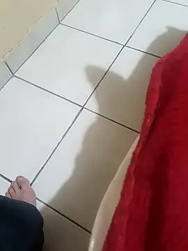 Snapshot of Lavz1995 chatting on January 18, 1:48 pm Lavz1995 online show from January 18, 1:48 pm