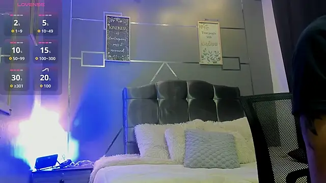 oliver mr  online show from November 26, 8:21 pm