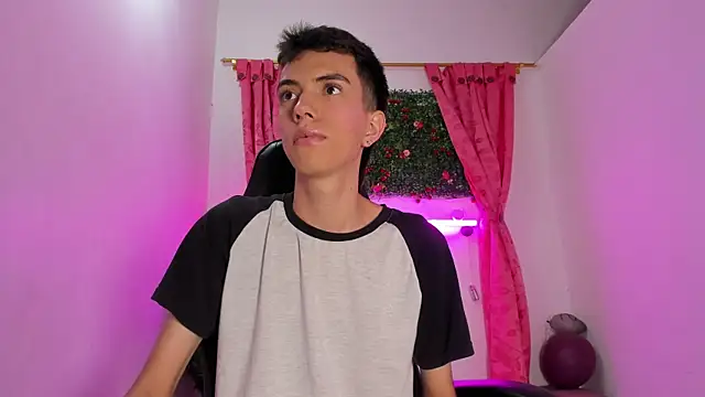 dylan 202520  online show from September 30, 11:37 am