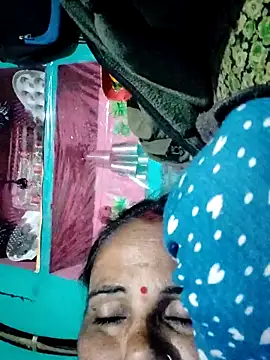 Snapshot of Pooja750 chatting on November 22, 5:12 pm Pooja750 online show from November 22, 5:12 pm