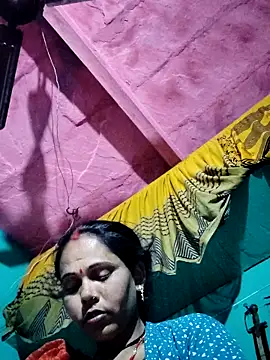 Snapshot of Pooja750 chatting on December 13, 11:32 pm Pooja750 online show from December 13, 11:32 pm