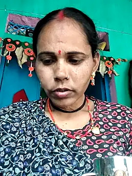 Snapshot of Pooja750 chatting on December 23, 10:02 am Pooja750 online show from December 23, 10:02 am