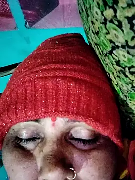 Snapshot of Pooja750 chatting on January 11, 4:23 pm Pooja750 online show from January 11, 4:23 pm